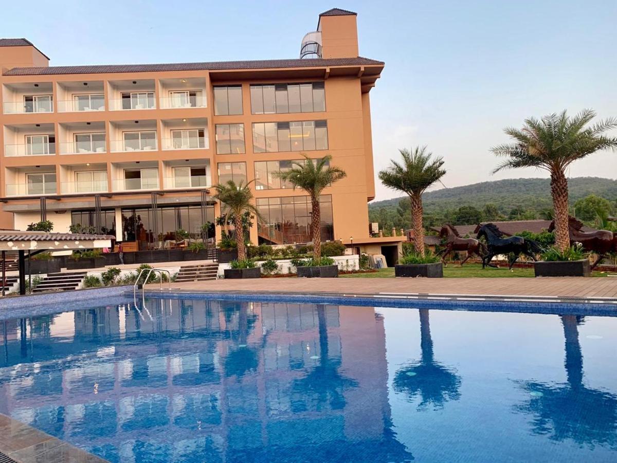 Regenta Resort Belagavi 外观 照片